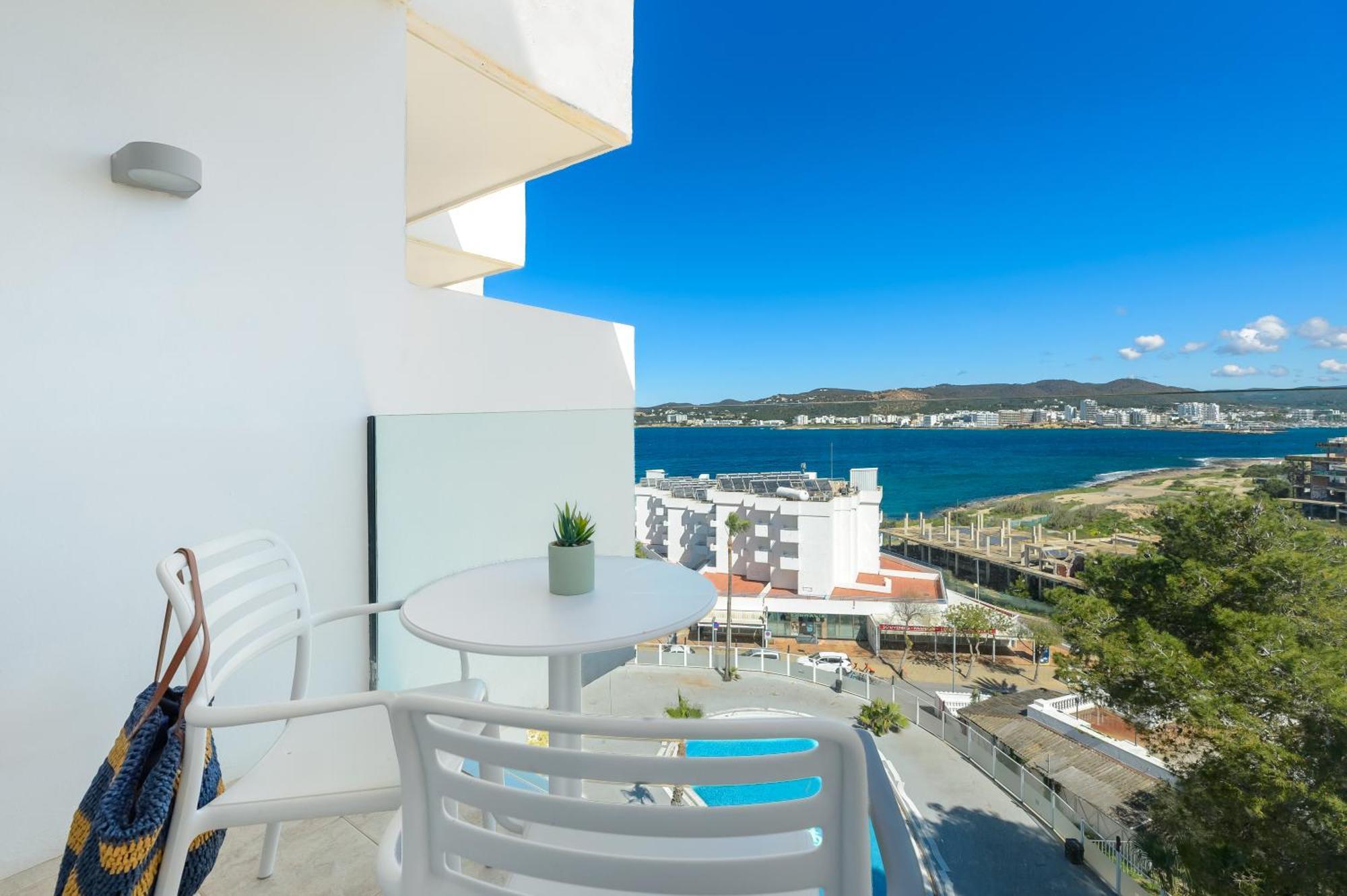 Hotel Vibra Riviera Сан-Антонио-Абад Экстерьер фото